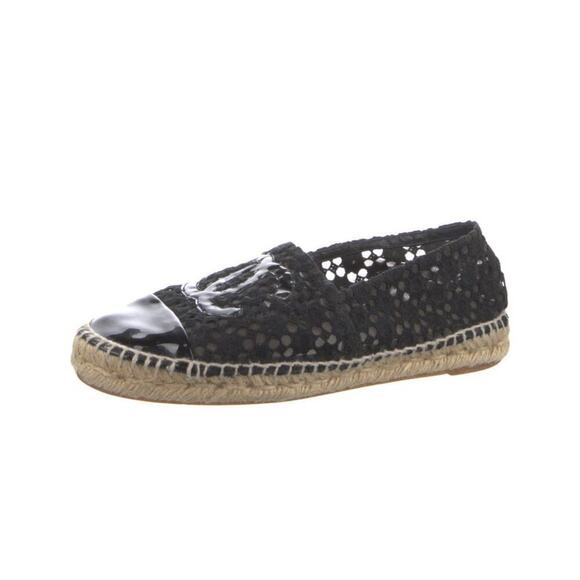 100% Authentic Chanel Black Lace Vacation CC Logo Slip on Espadrilles Size 8.5 - Picture 1 of 8